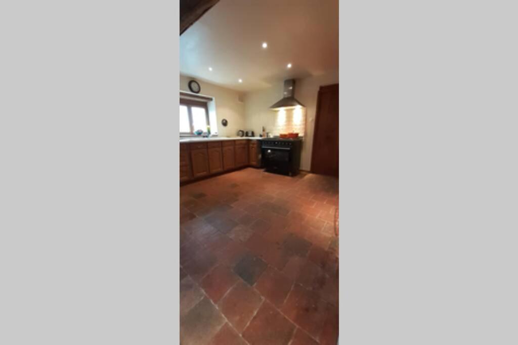Private Farmhouse For Six In The Countryside Saint-Pierre-sur-Orthe Zewnętrze zdjęcie